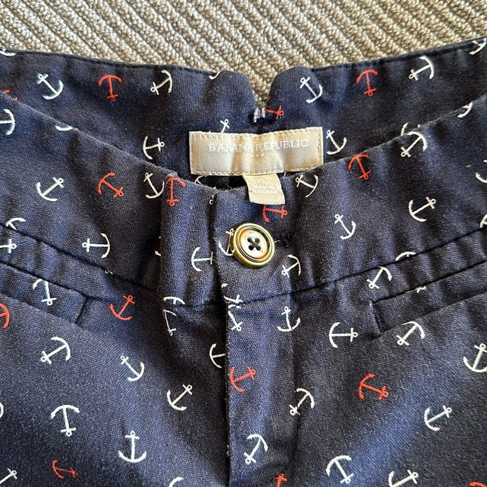 Banana republic junior shorts, size 0, good condition
